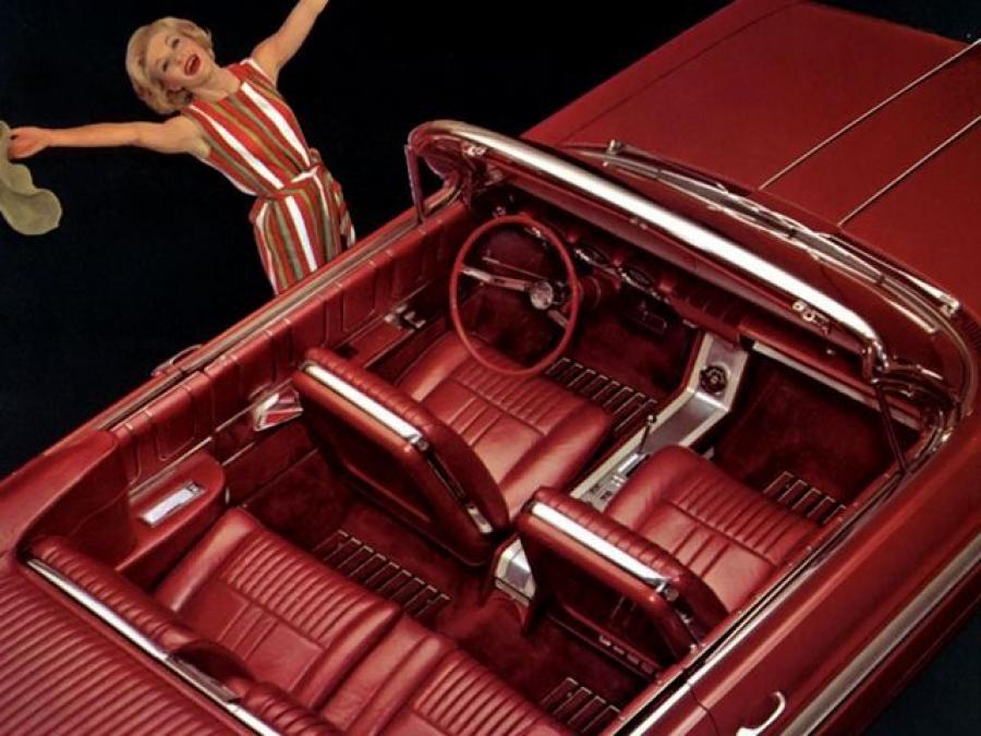 Интерьер Oldsmobile Starfire Convertible (3667) 1961 года  (фото 3 из 7)